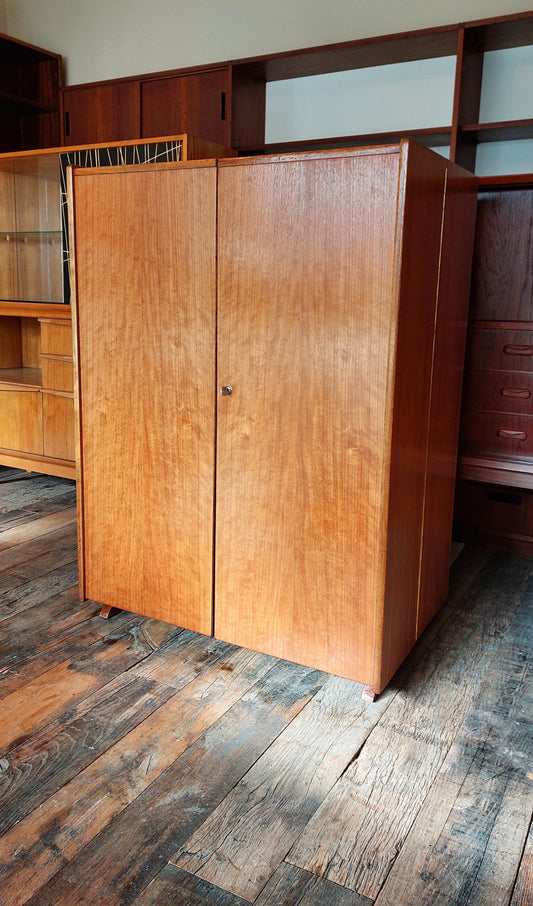 Vintage Magic Box bureau