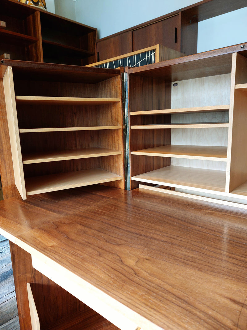 Vintage Magic Box bureau