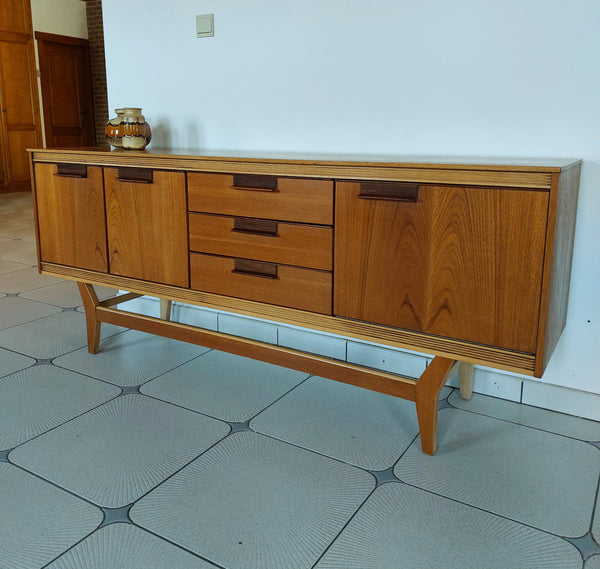 Vintage dressoir
