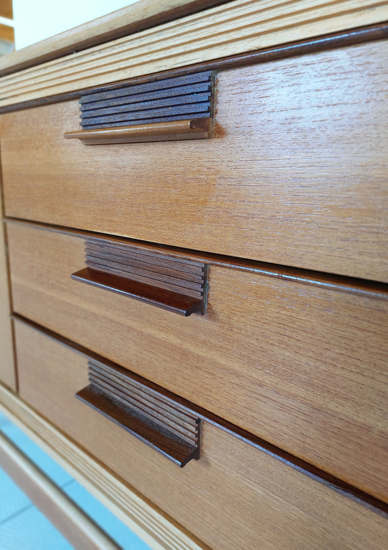 Vintage dressoir