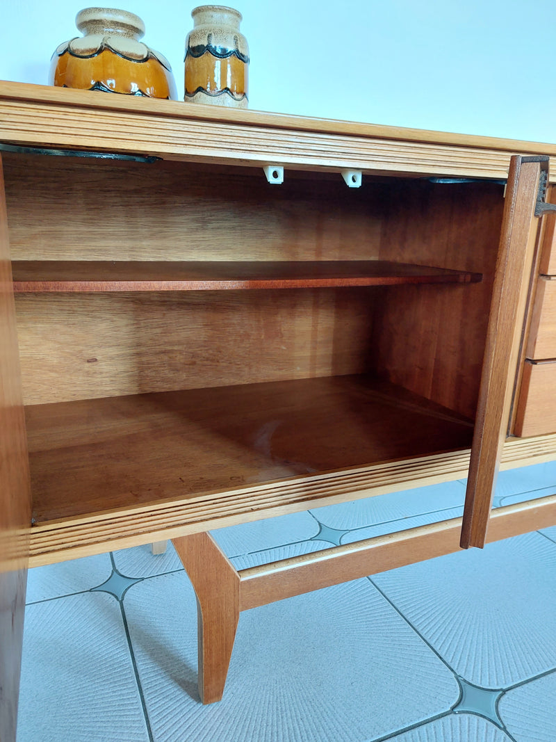Vintage dressoir