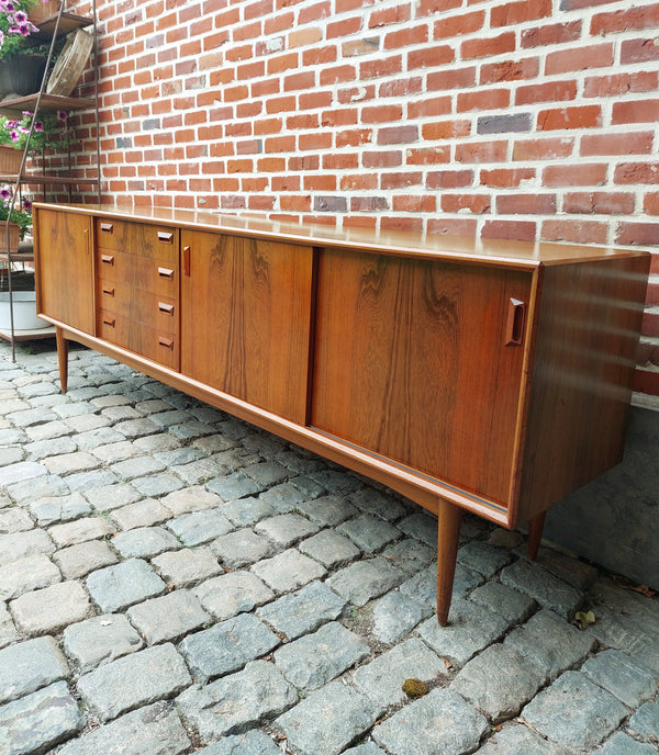 Vintage Deense sideboard