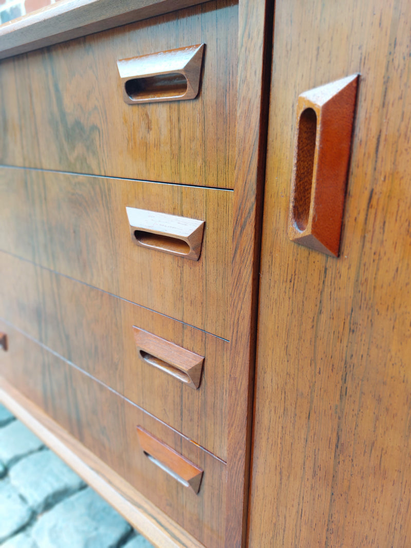 Vintage Deense sideboard