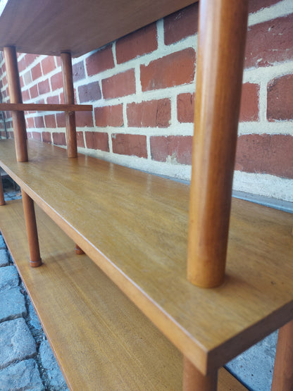 Vintage wandmeubel/stokkenkast