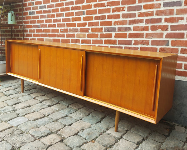 Vintage lowboard