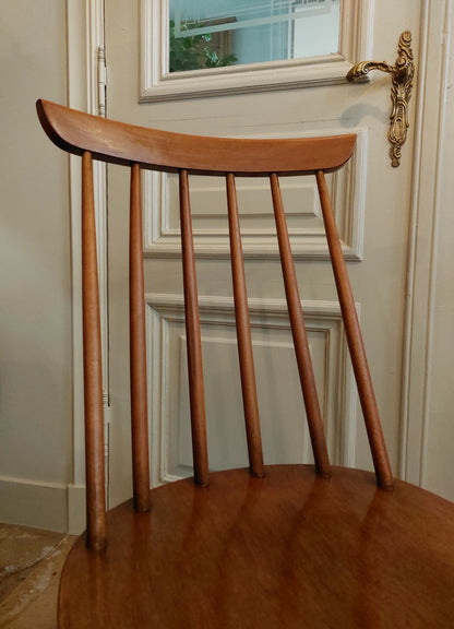 Vintage spijlenstoelen
