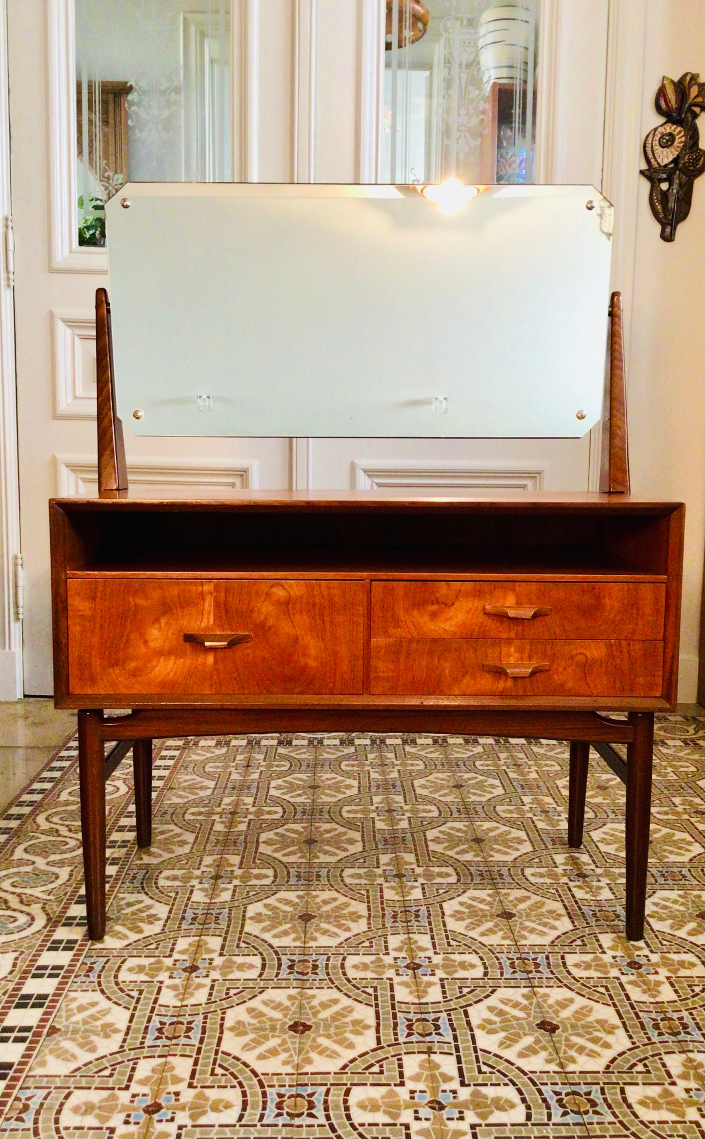 Vintage Deense make-up tafel