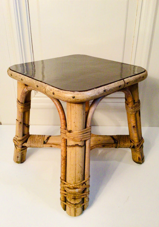 Vintage tafeltje in bamboe