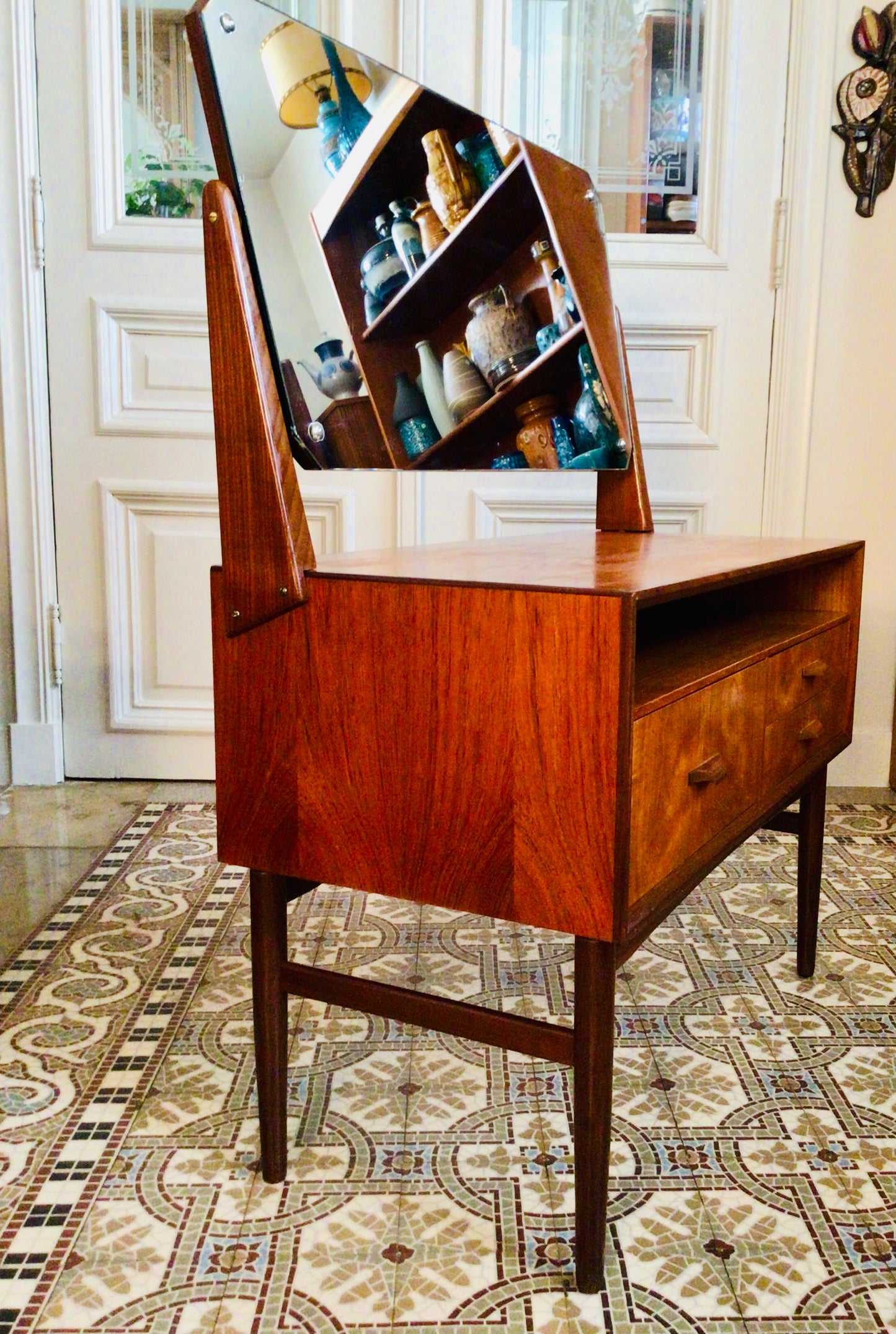 Vintage Deense make-up tafel