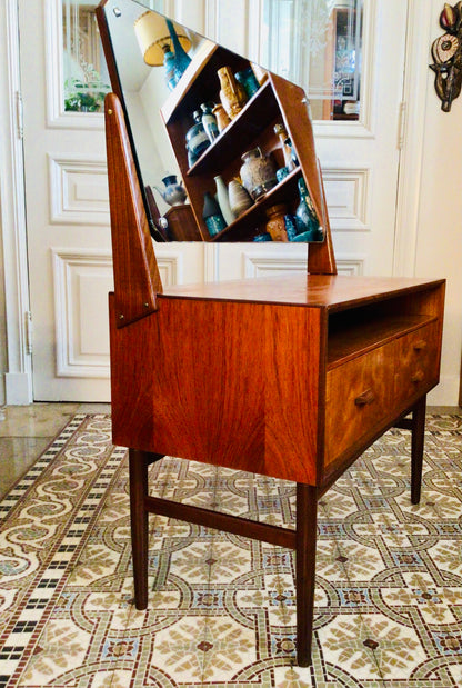 Vintage Deense make-up tafel