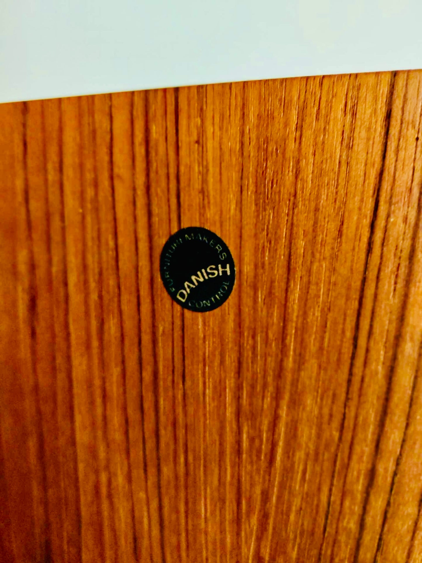 Vintage Deense hoekbarkast