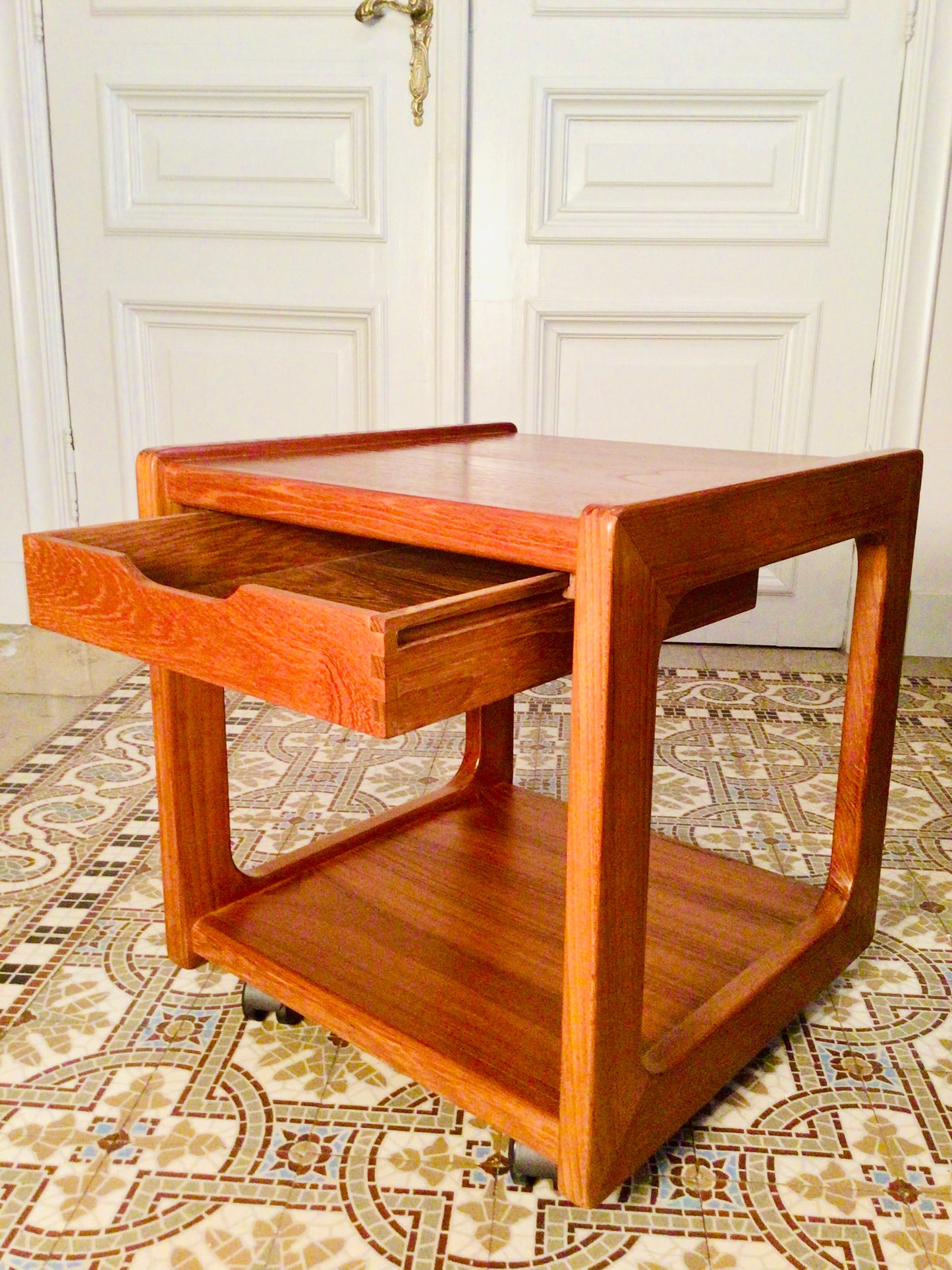 Vintage Deense bijzettafel