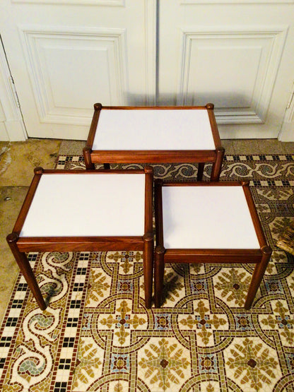 Vintage Deense bijzettafels