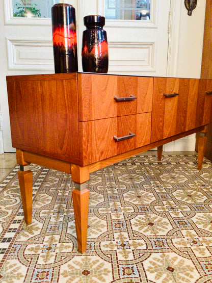 Vintage dressoir