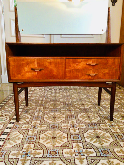 Vintage Deense make-up tafel