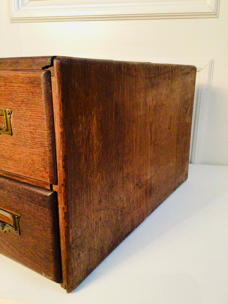 Antieke houten archiefkastje