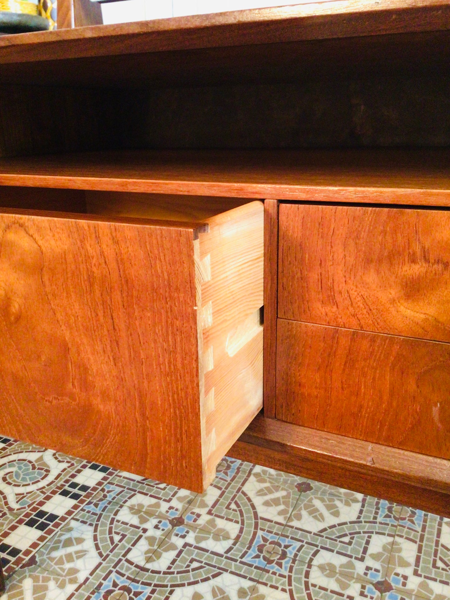 Vintage Deense make-up tafel