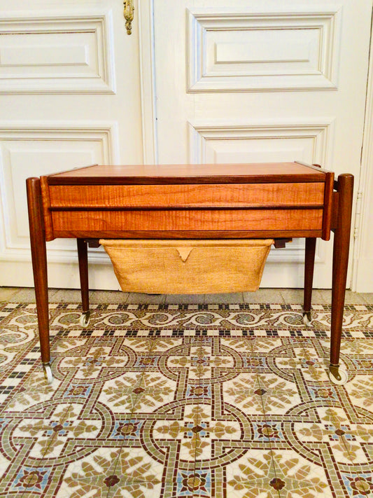 Vintage Deense naaikast