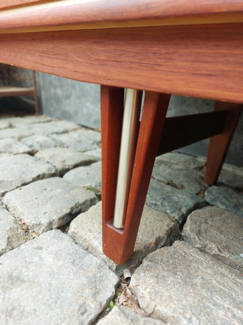 Vintage XXL dressoir, ontworpen door Omer Lefèvre