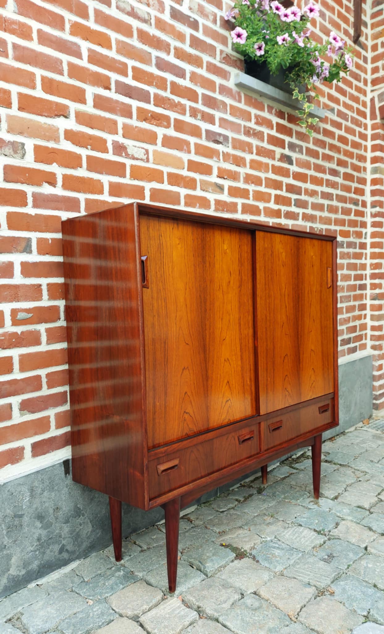 Vintage Deense barkast