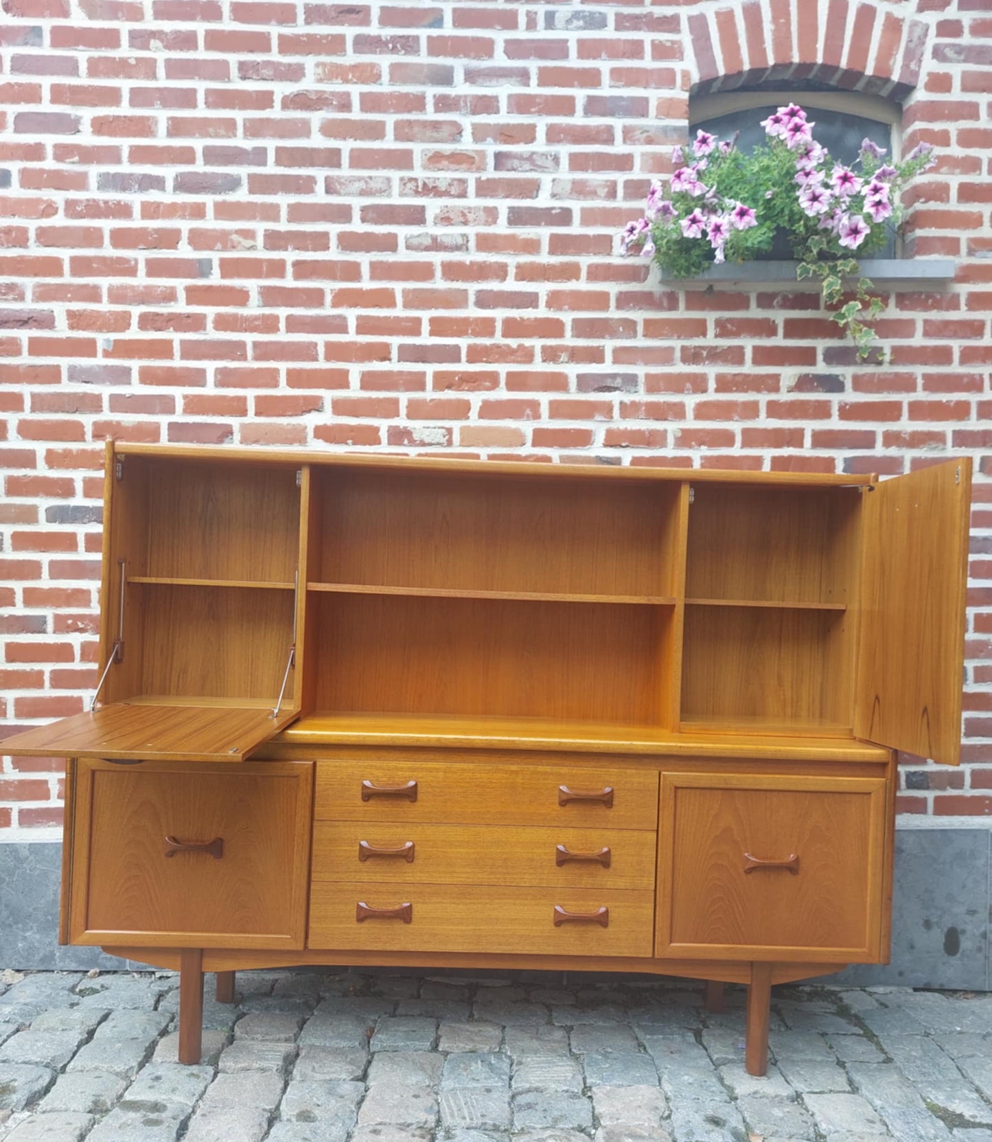 Vintage dressoir
