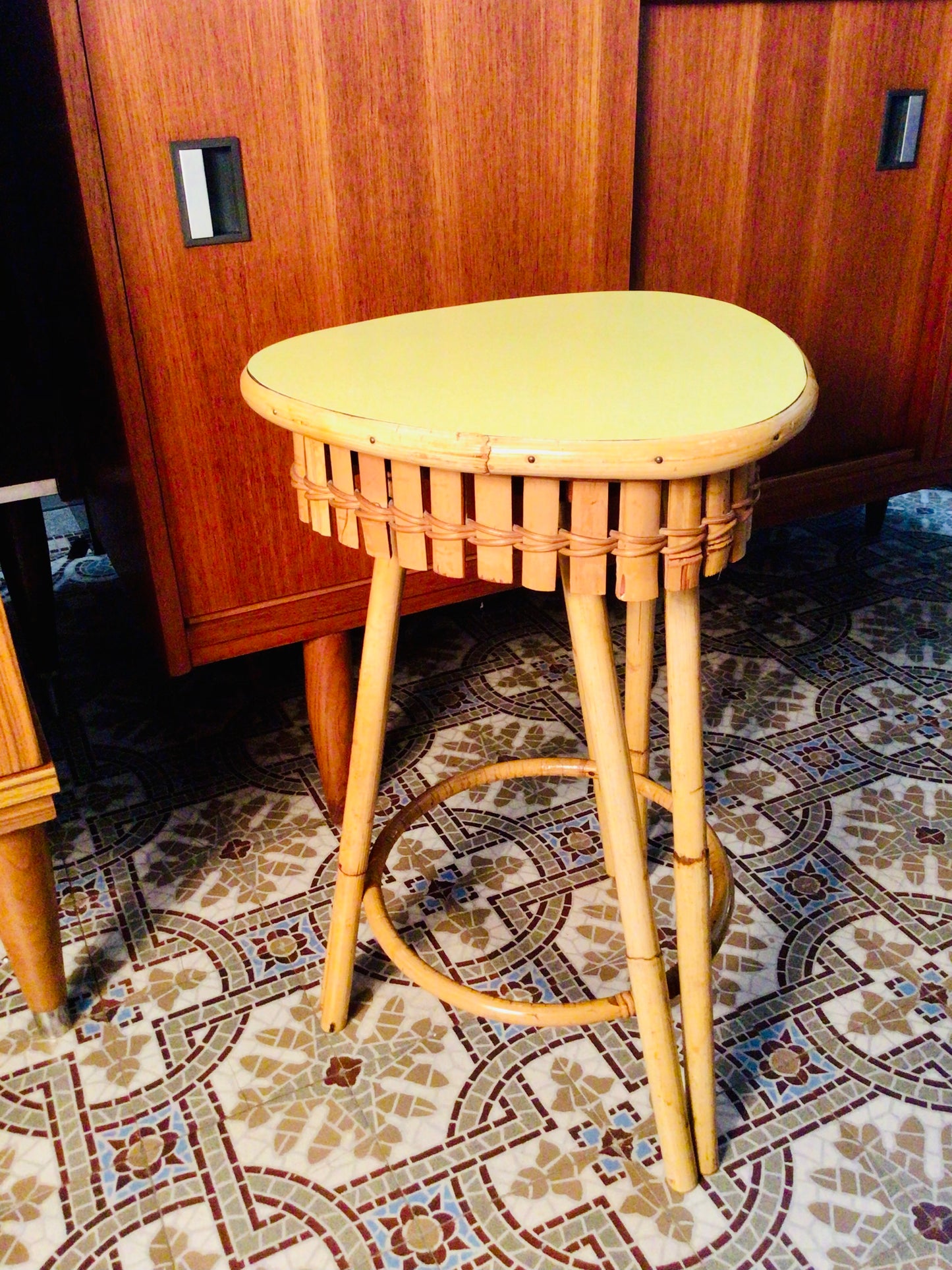 Vintage bamboe bijzettafel